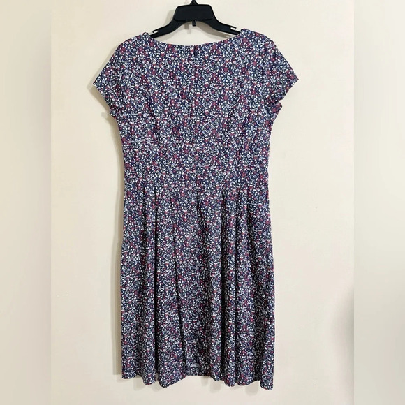 GREY WOLF Women’s Short Sleeve Fit & Flare European Polish Brand‎ Navy Floral 10 - Picture 8 of 13